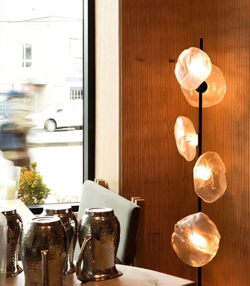 lampe sol moderne verre translucide noir blanc beige intérieur chambre salonhôtel