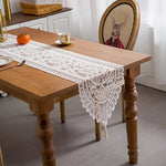 nappe dentelle motif floral transparent vintage rustique table noël