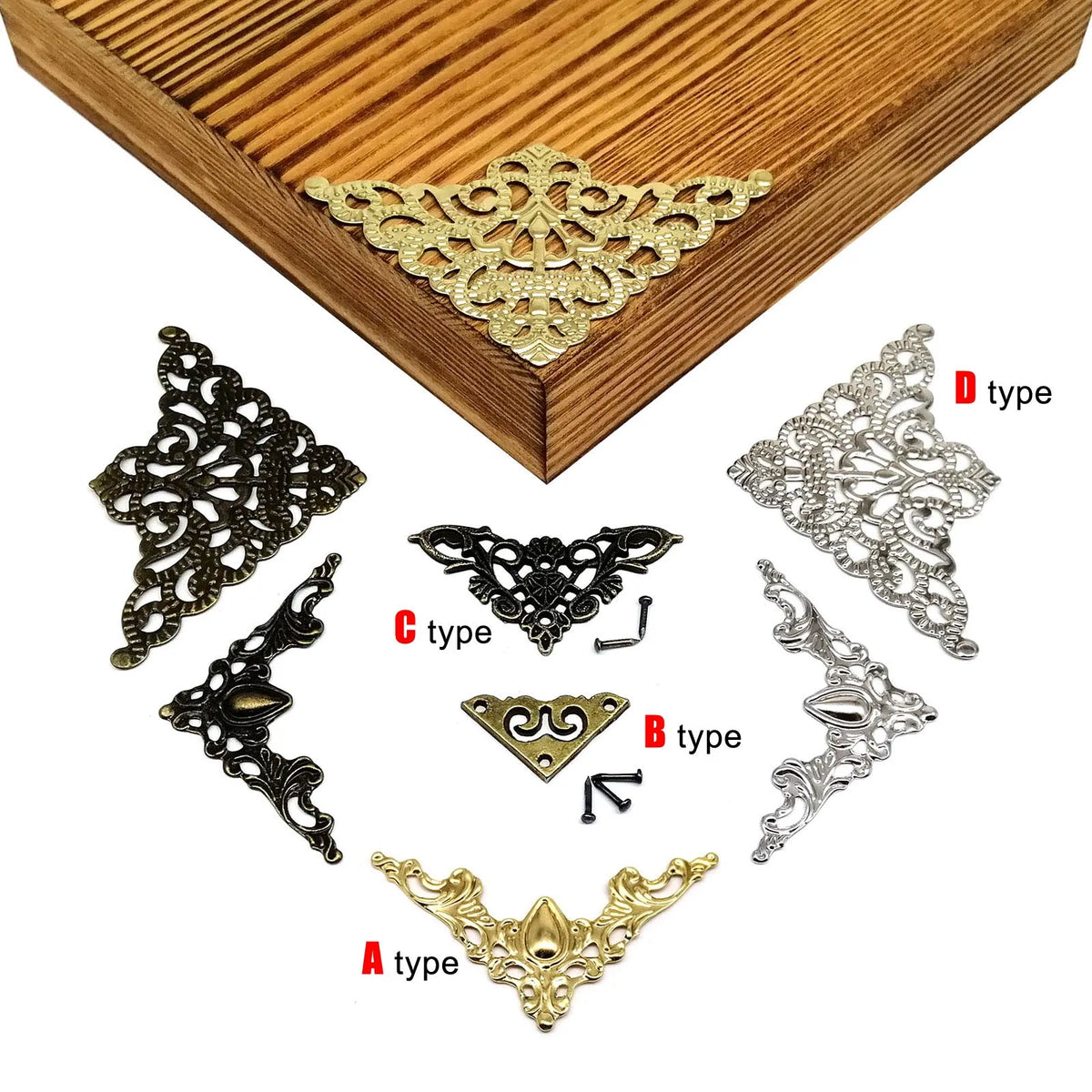 ornement métal doré motif floral baroque fixations protection angle scrapbook photo album bijoux bois