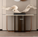 décoration moderne sculpture abstraite console mural panneau strié fauteuil cuir boules métalliques abat jour