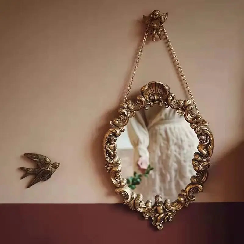 miroir baroque doré ornements sculptés anges chaines decoration maison accessories français