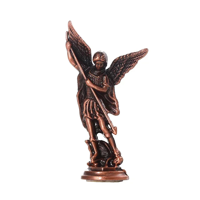 statuette ange saint michael croix détails sculpturaux doré bronze argenté cuivré classique religieux maison
