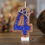 bougies forme chiffre anniversaire blanches bleues strass dorés festives