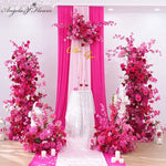 arche fleurs rose vif moderne décoration mariage anniversaire extérieur table blanche doré éléments