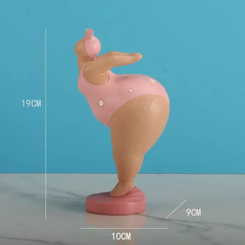 statues yoga contemporaines humoristiques résine rose beige points blancs texture mat opaques
