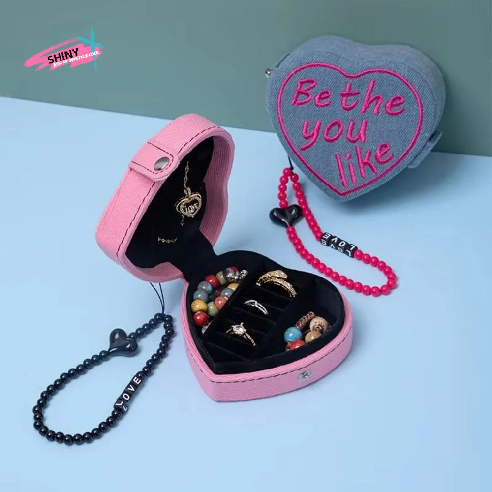boîte bijoux cuir synthétique rose bleu denim bracelet LOVE collier imprimé moderne