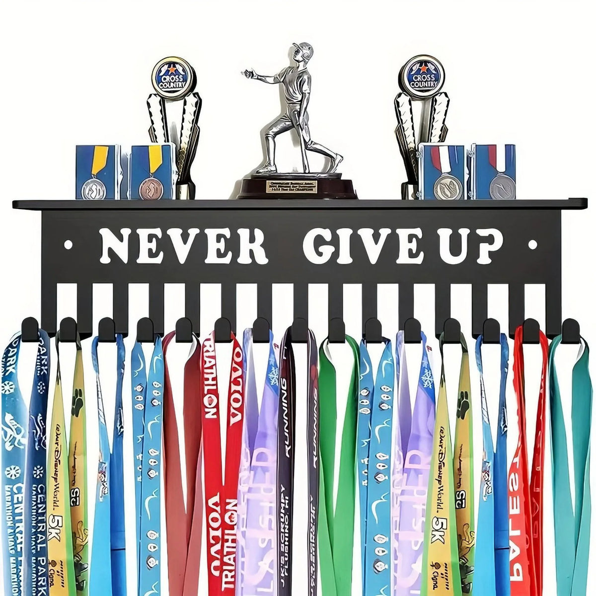 panneau mural support médailles trophées rubans NEVER GIVE UP décoration sportive motivante fixations vis
