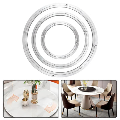 Plateau tournant rotatif en aluminium argenté sur table en bois