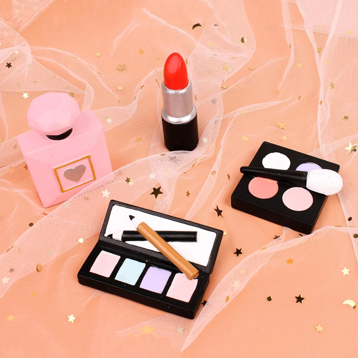 accessoires gâteau glitter strass parfum maquillage cils brosse cartes happy birthday miss beauty festive