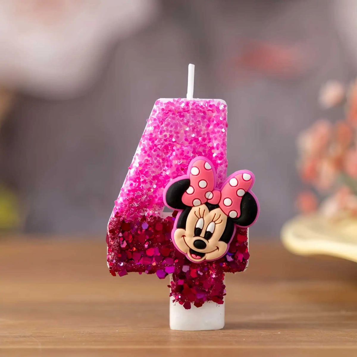 bougies numérotées minnie rose pâle rose brillant blanc paillettes personnages animés opaques thématiques anniversaire