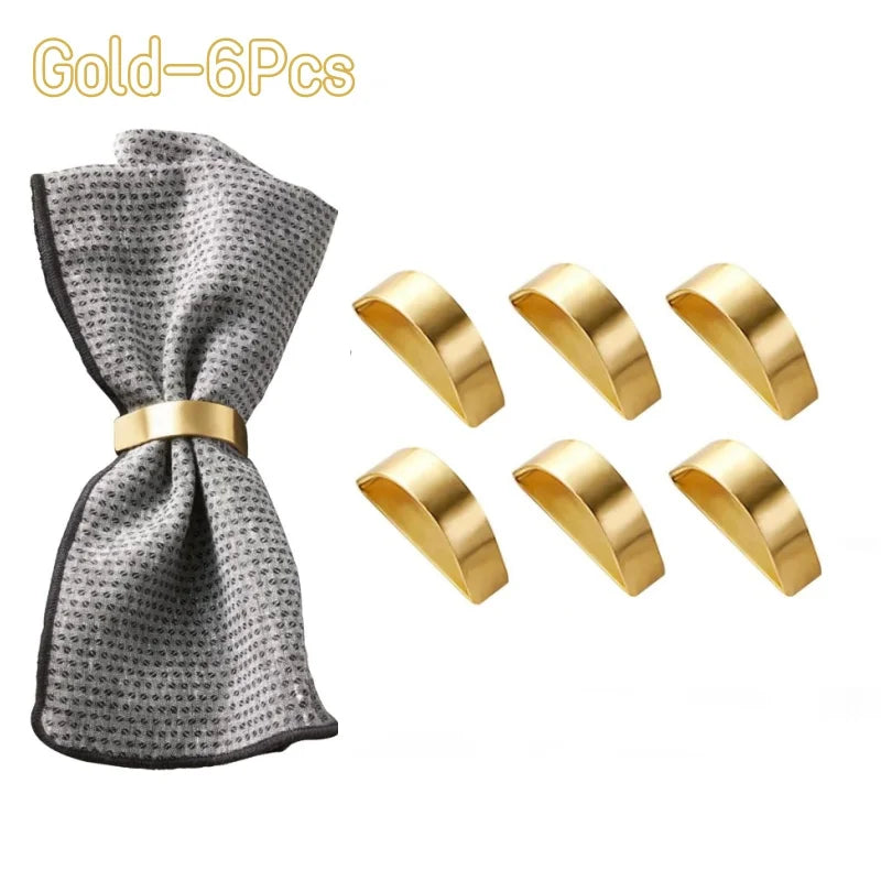 anneaux serviettes or lisses modernes fourchettes cuillères garnitures tables différentes couleurs mariage banquet