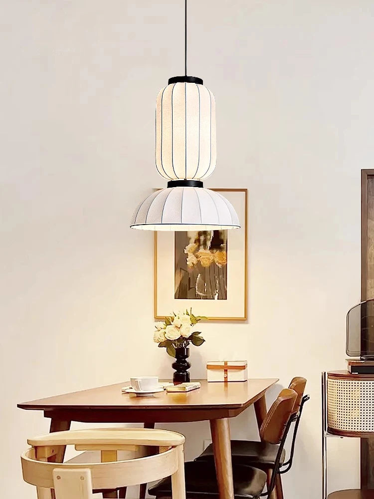 suspension lumineuse moderne soie rayures horizontales blanc noir 2000 82000 lumens chambre étude