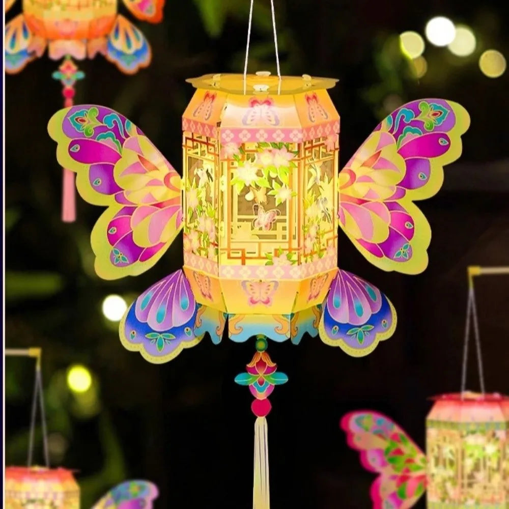 lanterne papillon artisanale transparente motifs floraux couleurs vives tassel inclusion ornementations traditionnelles occasions fêtes