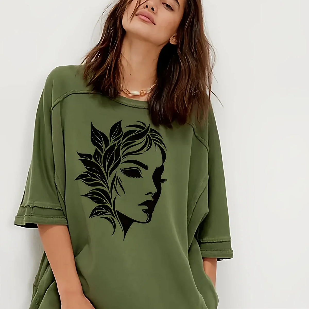Stencil graphique moderne cadre mural tshirt coussin sac main illustration femme feuilles