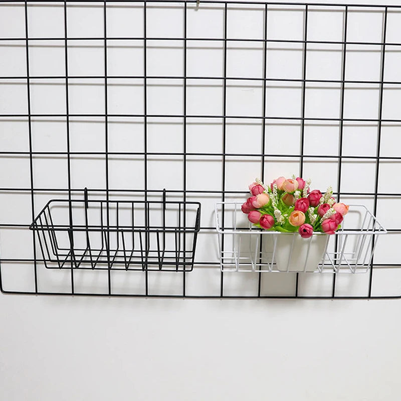 paniers suspendus noir blanc maille métallique moderne minimaliste clips muriaux