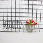 paniers suspendus noir blanc maille métallique moderne minimaliste clips muriaux