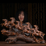ornements sculptés chevaux résine artisanal chinois couleurs dorées rouges noires modernes