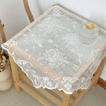 nappe dentelée blanche motif floral table rectangulaire vintage transparente champêtre été noël mariage mère