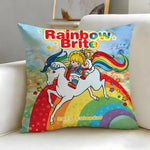housse coussin vintage cartoon arc ciel personnages étoiles 45x45cm polyester bleu jaune rose noir