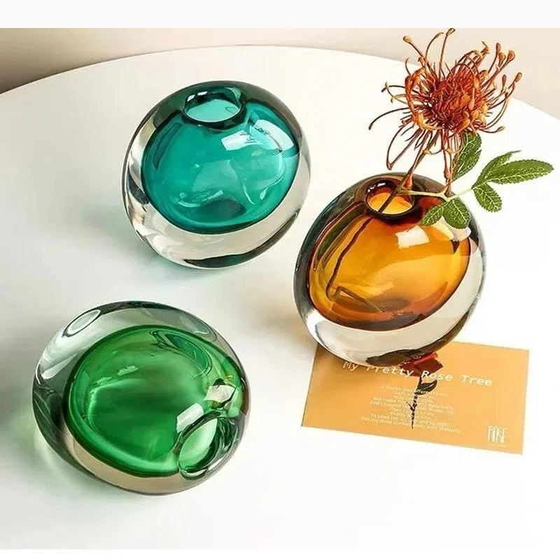 vase verre transparent moderne vert marron gris plante artificielle decoration table