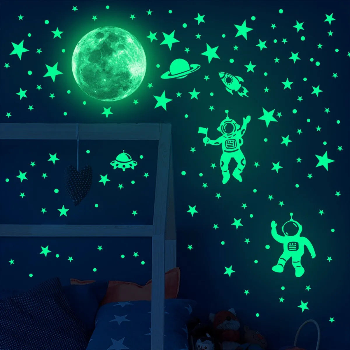 stickers muraux lumineux lune étoiles astronautes vaisseau spatial motif géométrique vert fluo adhésif décoration