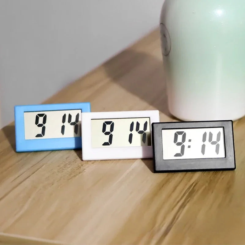 horloge numérique rectangulaire moderne minimaliste adhésive blanc noir bleu