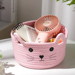 panier tissé rose blanc beiges motifs chats poignées rangement moderne