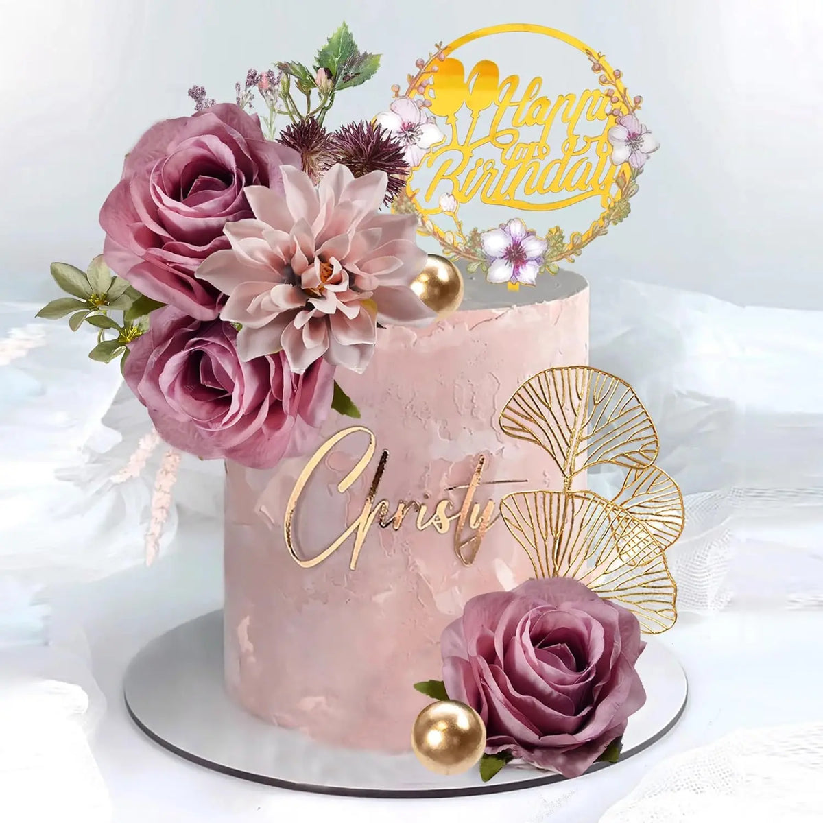 décoration gâteau roses artificielles feuilles dorées boules or plaques dorées événementiel romantique élégant occasion