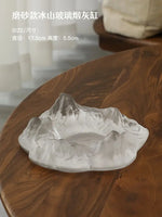 cendrier transparent porcelaine bordure dorée moderne élégant salon