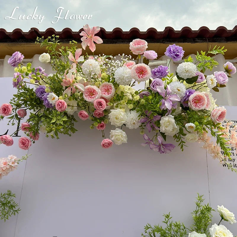 décoration mariage extérieur fleurs artificielles rose blanches romantique suspension fils