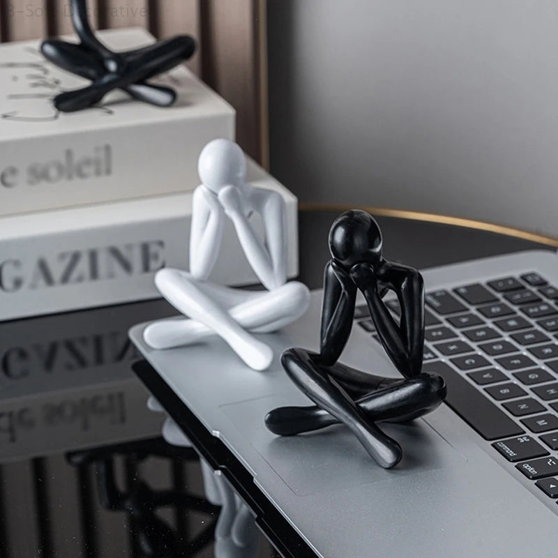 statues abstraites modernes noir blanc décor simple minimaliste