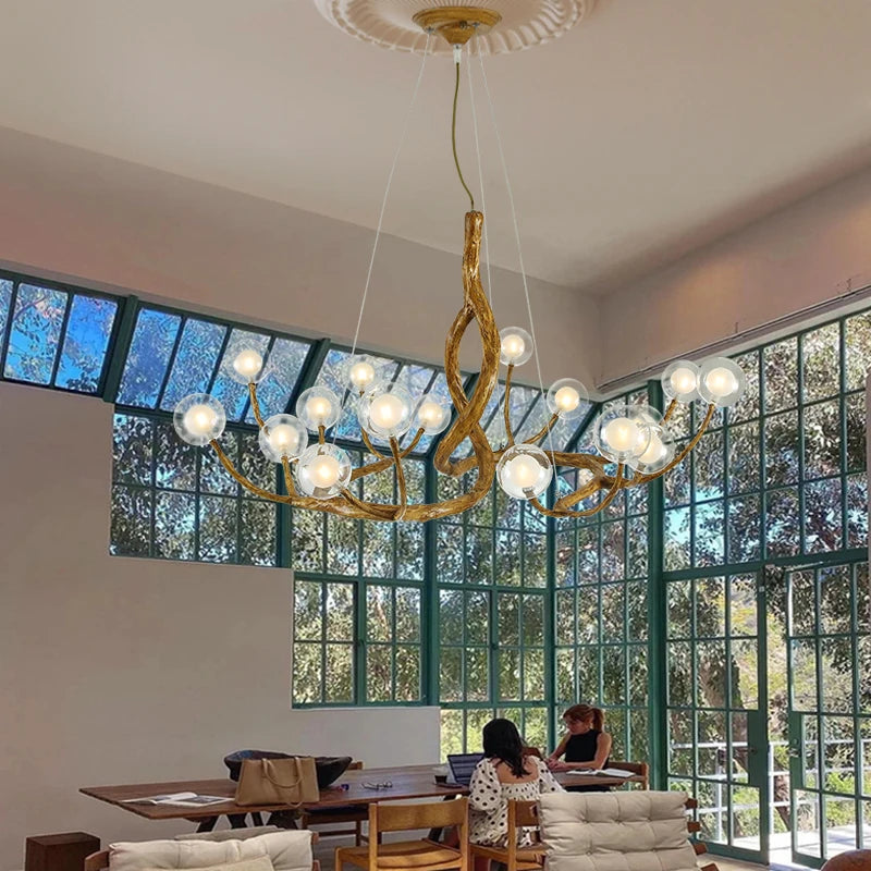 lampe suspendue moderne dorée branches naturelles 12 boules verre chaînes métalliques salon chambre