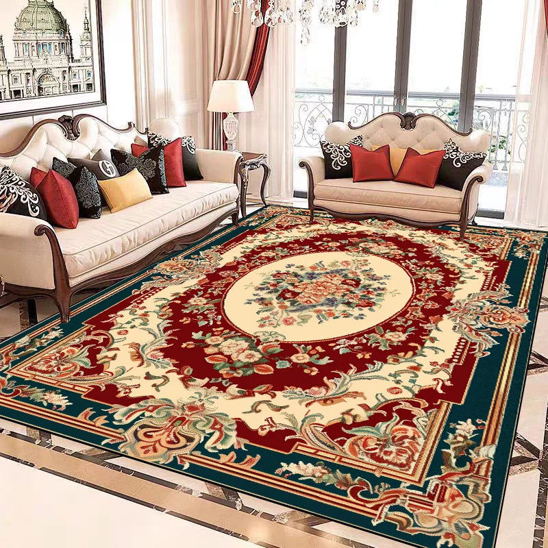 Ce tapis oriental coloré avec des motifs floraux et géométriques apporte une touche de luxe et d'élégance à ce salon meublé avec style.