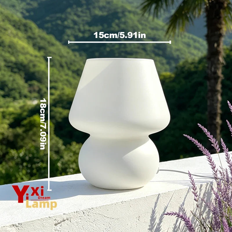 lampe table moderne verre blanc rayures horizontales opaque alimentée USB chambre salon decoration intérieure