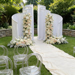 arche métal blanc tissu plissé décoration cérémonie mariage moderne élégante structure fixée base circulaire