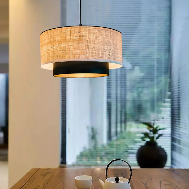 lampe suspendue tissu beige moderne chaîne noire minimaliste chambre salon