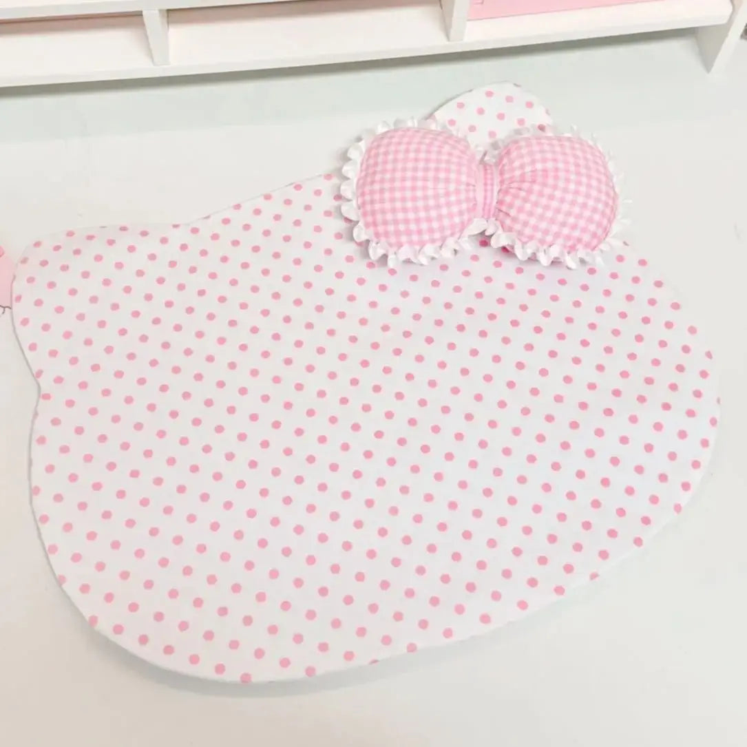 coussin forme chat blanc rose pois tissu polyestère clips decoratif enfantin table decoration