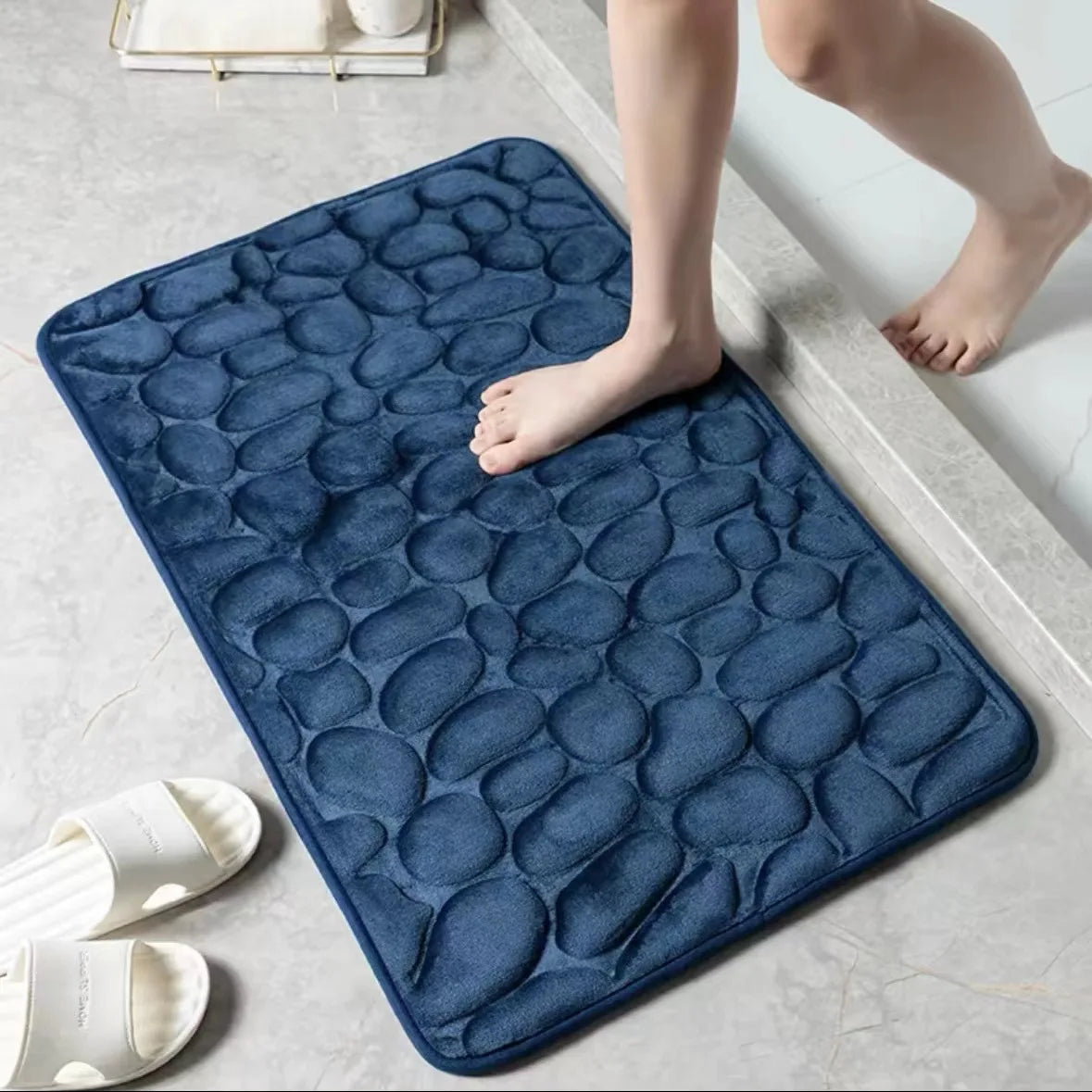 tapis bain gris moderne texture cailloux absorption eau antidérapant polyester pvc machine wash oblong