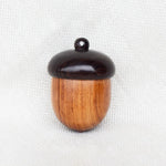 boîte rangement noix érable artisanale anneau métallique portable conteneur petit objet grain bois marron