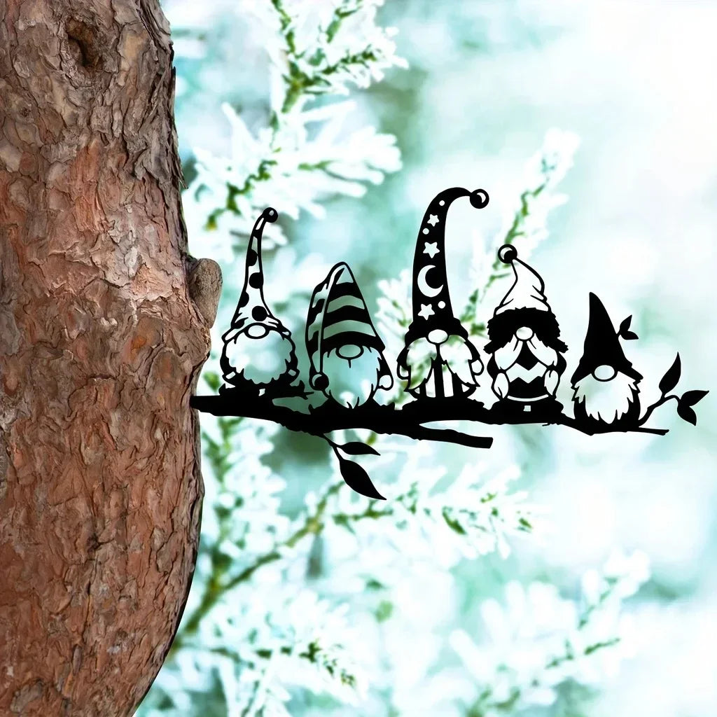 décoration murale gnomes chapeaux métal noir adhésif fixe artisanal minimaliste