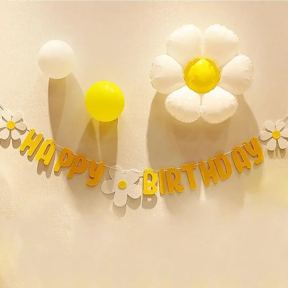 guirlande fête happy birthday fleurs blanches jaunes decoration anniversaire blanc opacité festive