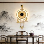 Horloge murale lumineuse style nordique blanc dans un salon moderne