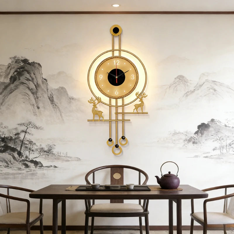 Horloge murale lumineuse style nordique blanc dans un salon moderne