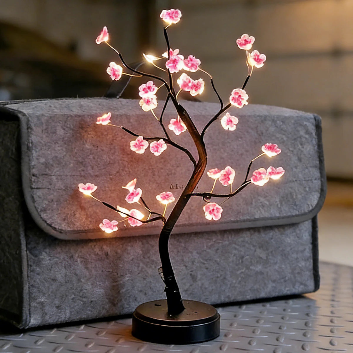 veilleuse arbre lumineux fleurs artificielles rose noir moderne minimaliste port usb câble usb