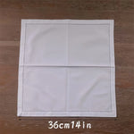 serviettes brodées monogrammées classique finition opaquer 100 coton blanc table manger événementiel