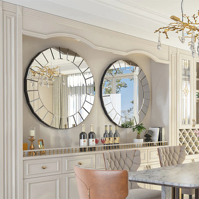 Grand miroir rond mural argenté dans un salon moderne
