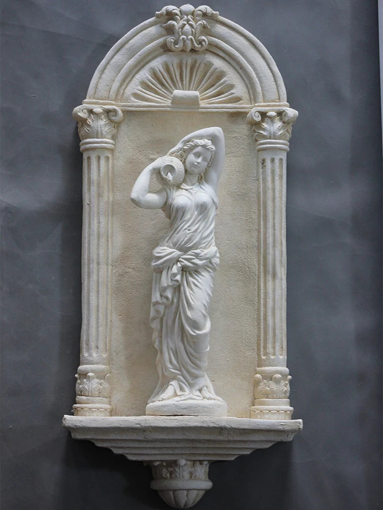 décoration murale extérieure statue classique antique grise sculptée détaillée bar patio