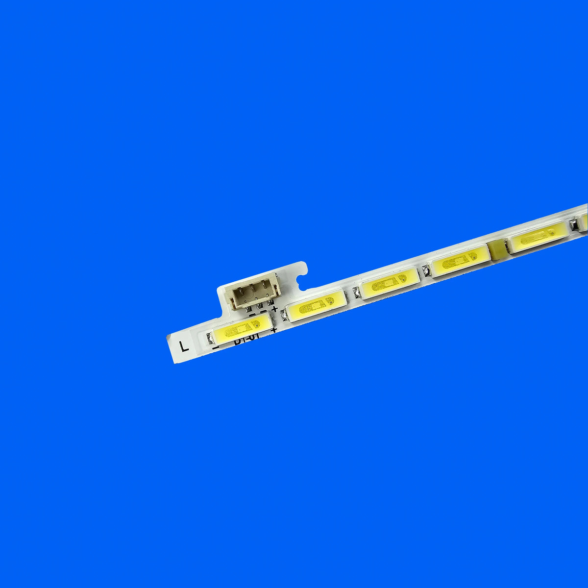 ruban led bleu jaune points lumineux espacés moderne connecteur éclairage intérieur technologie led fixations