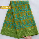 tissu dentelle fleurs vert bleu violet rose beige brodé occasionnelle traditionnelle