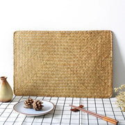 set table vannerie tressée beige rustique assiettes bols couverts théière tasse pain.pinces linge fleurs